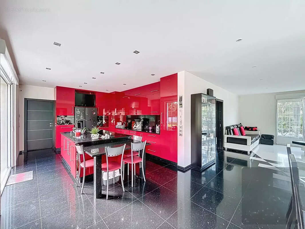 Magnifique maison directement sur le golf d'Ormesson - photo 7