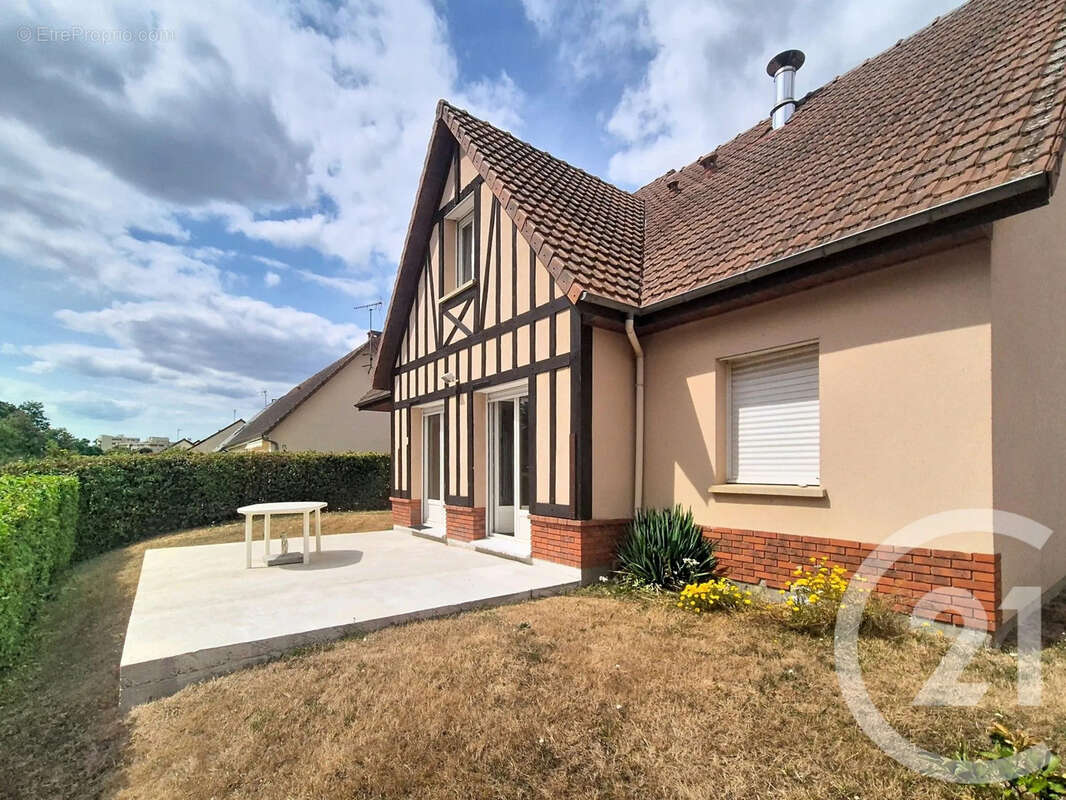 Maison 110 m² à Pont-Audemer  - photo 13