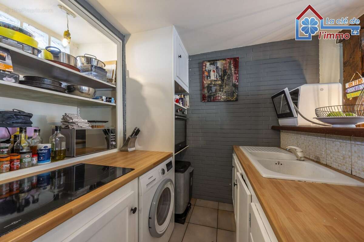 Maison à CHEVRY-COSSIGNY