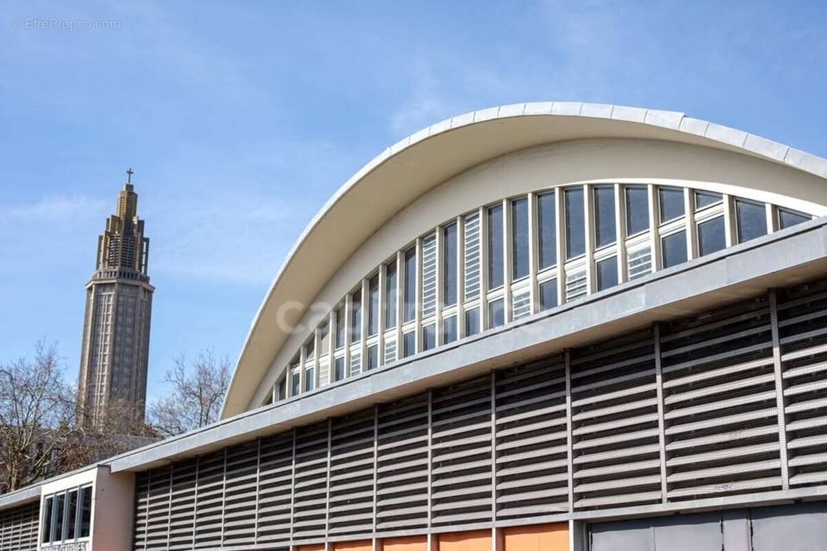 *Centre-Ville Le Havre* Fonds de commerce Restaurant 230 m² emplacement numéro 1, 130 m de vitrine + 2 appartements (T2 et T3) + - photo 3