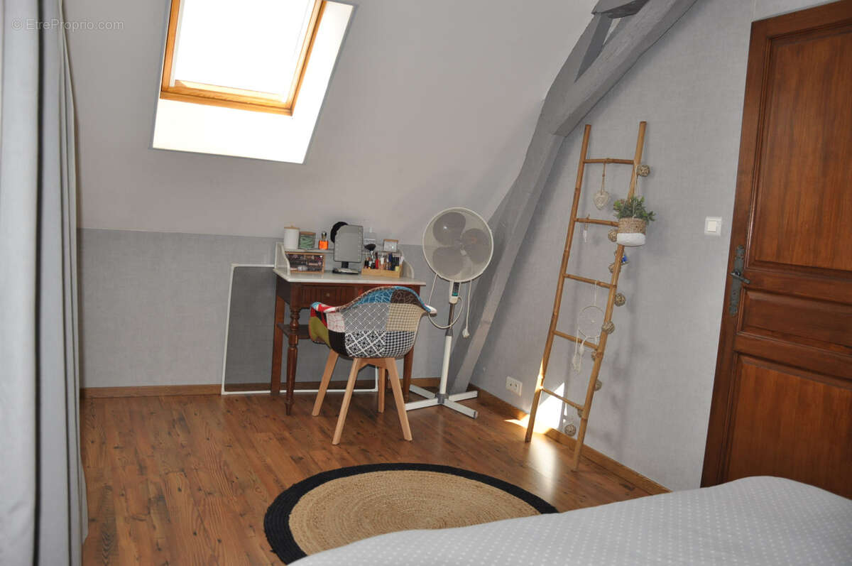 Maison à JALIGNY-SUR-BESBRE
