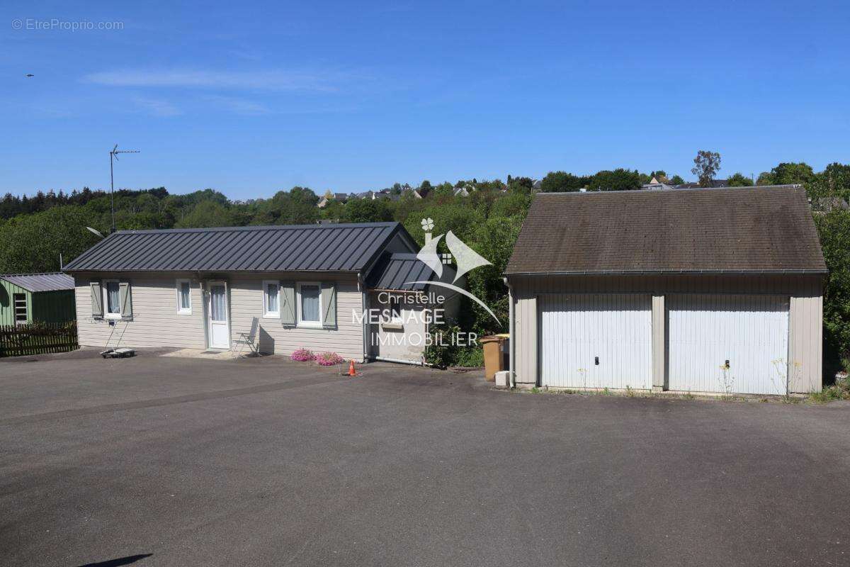Maison à JUGON-LES-LACS