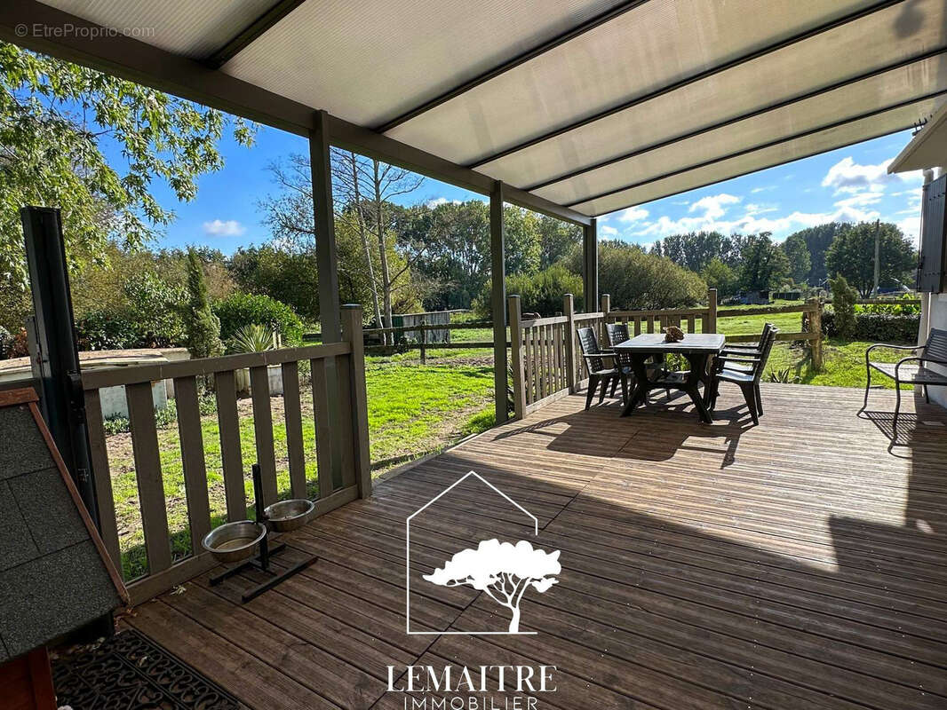 Maison à LES MATHES