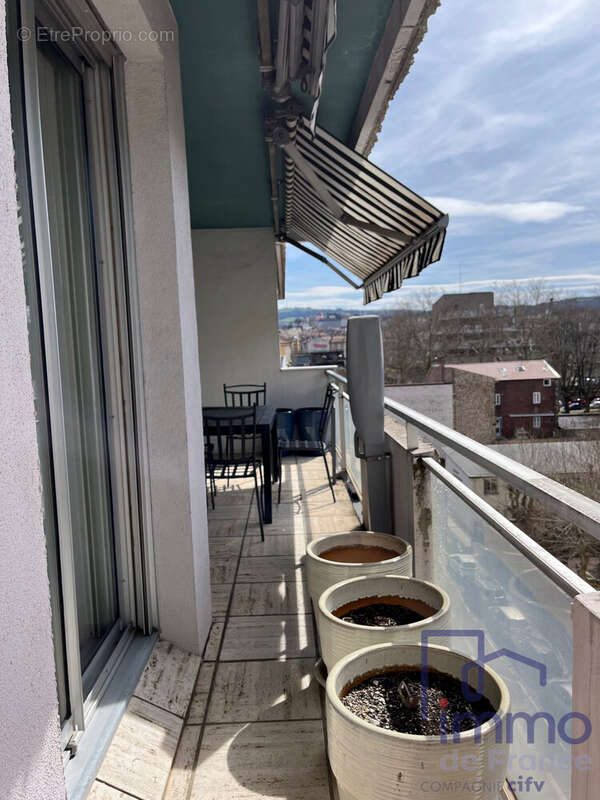 Appartement à SAINT-ETIENNE