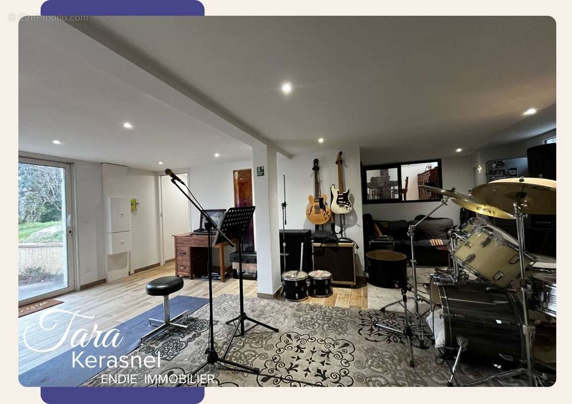 Maison à ROCHE-LA-MOLIERE