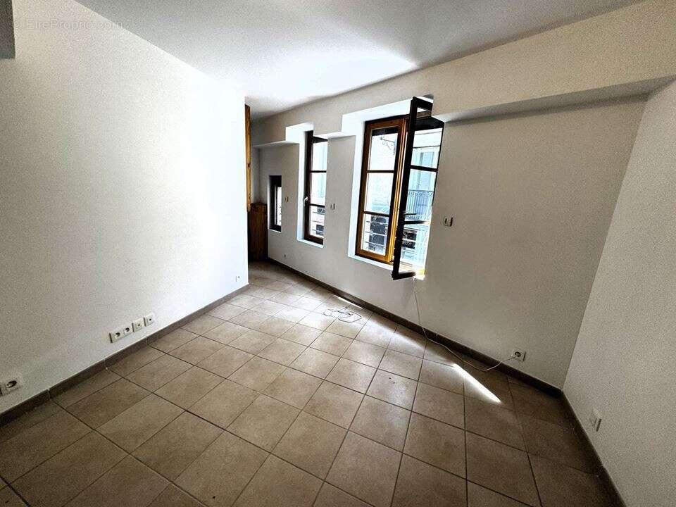 Appartement 108 m² à Saint-Etienne  - photo 7