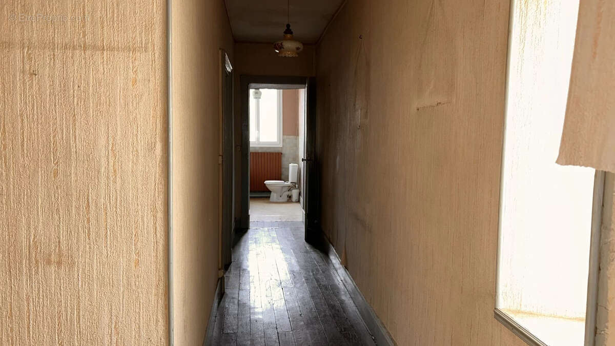 Maison à ARGENTON-SUR-CREUSE