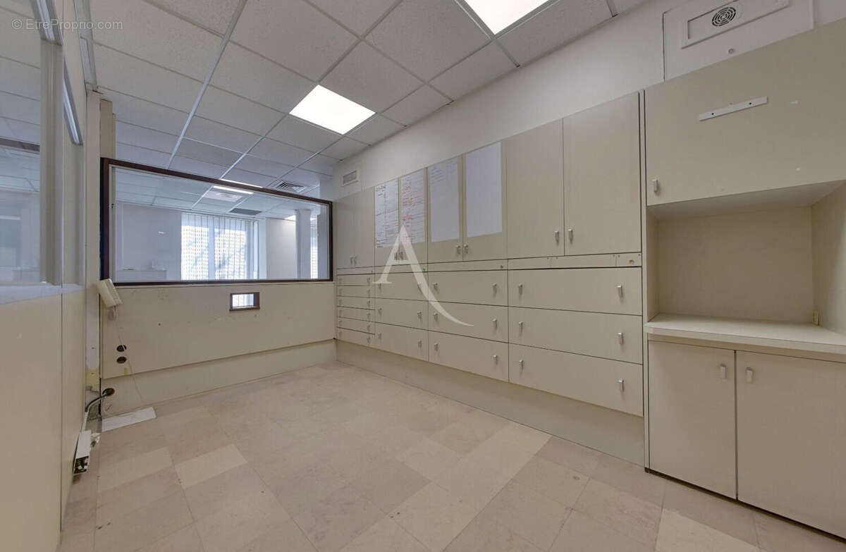 Commerce à BAGNOLET