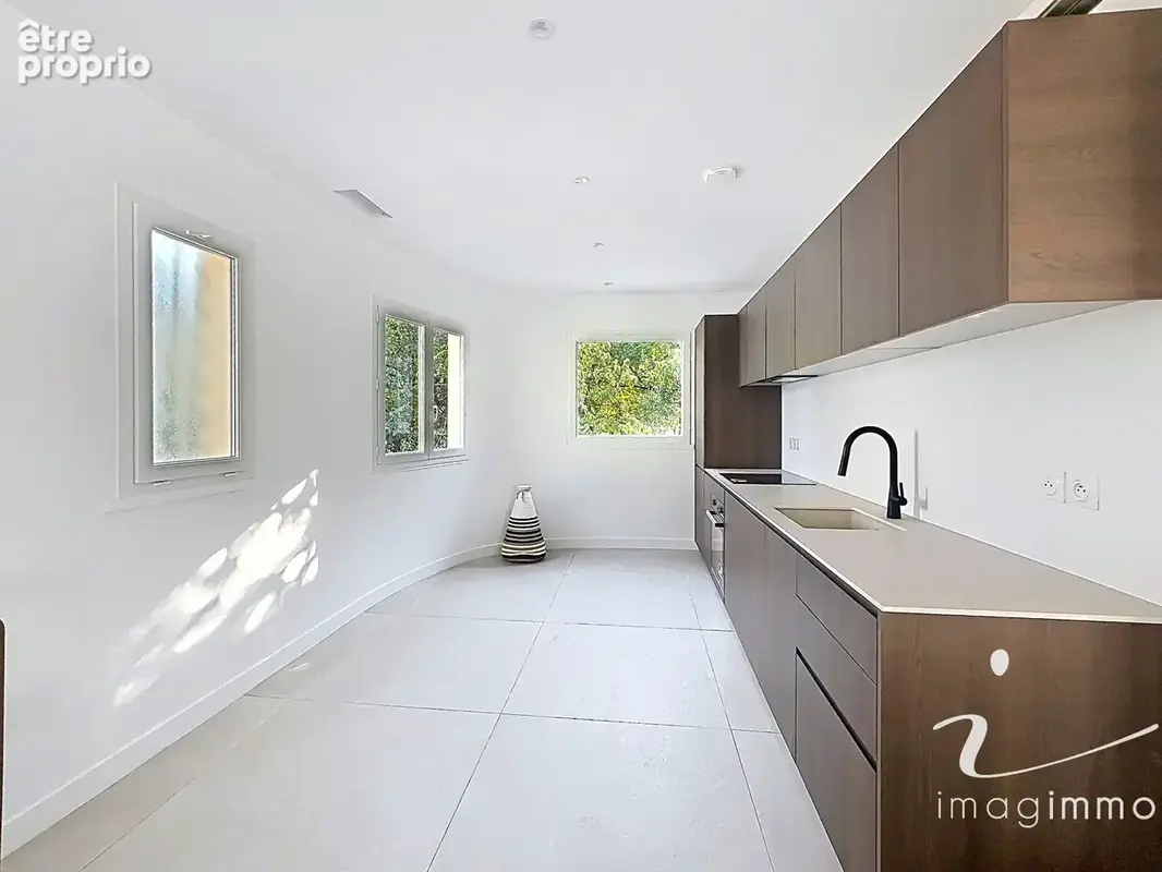 CASTELNAU-LE-LEZ : Spacieuse villa de 190m2 de type 6 avec piscine - photo 7
