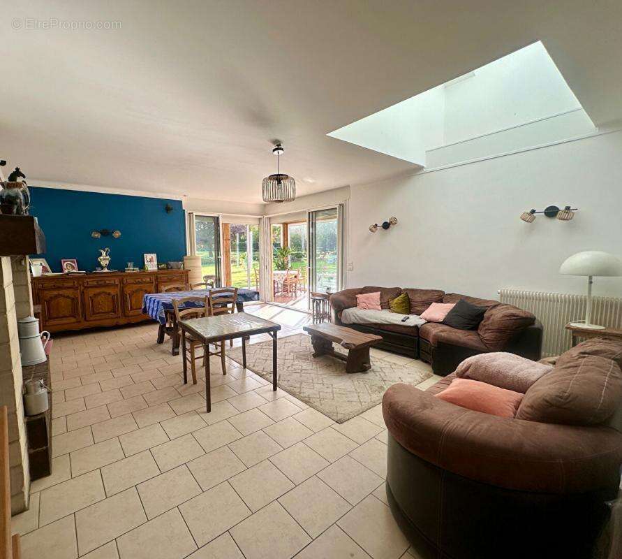 Maison à QUETTEVILLE