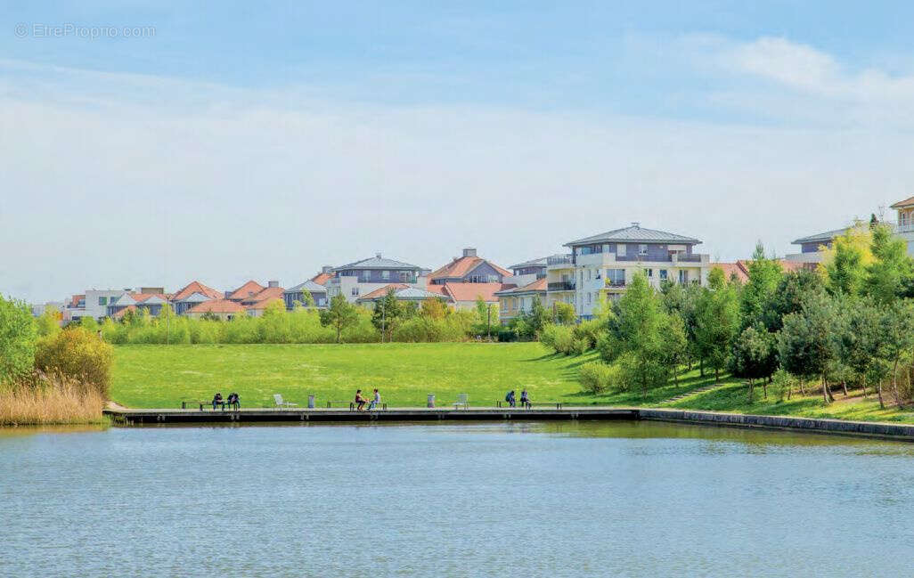 Appartement à BUSSY-SAINT-GEORGES