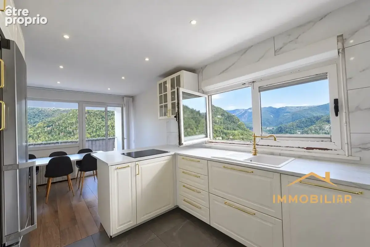 Appartement 5 pièces 101 m² à vendre à Saint-Claude (39200) - photo 8