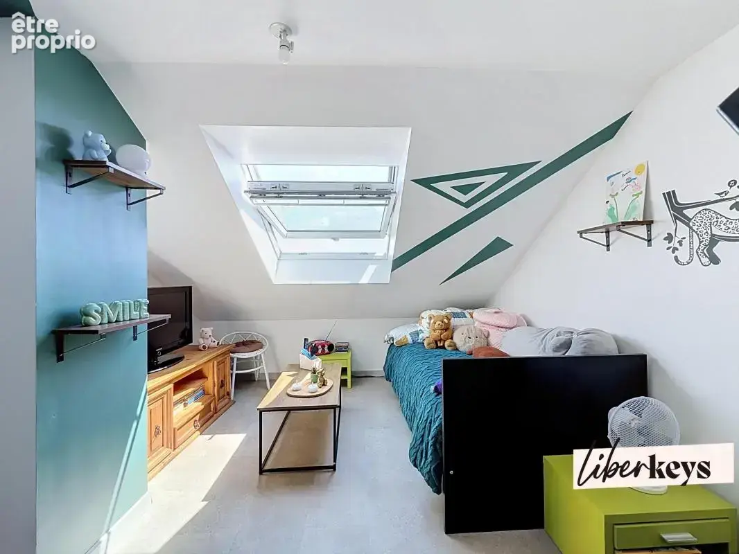 Maison Familiale T6 de 183 m2 situé à Ruaudin dans un quartier résidentiel - photo 10