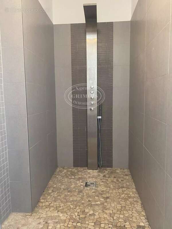 Maison à CASTELGINEST