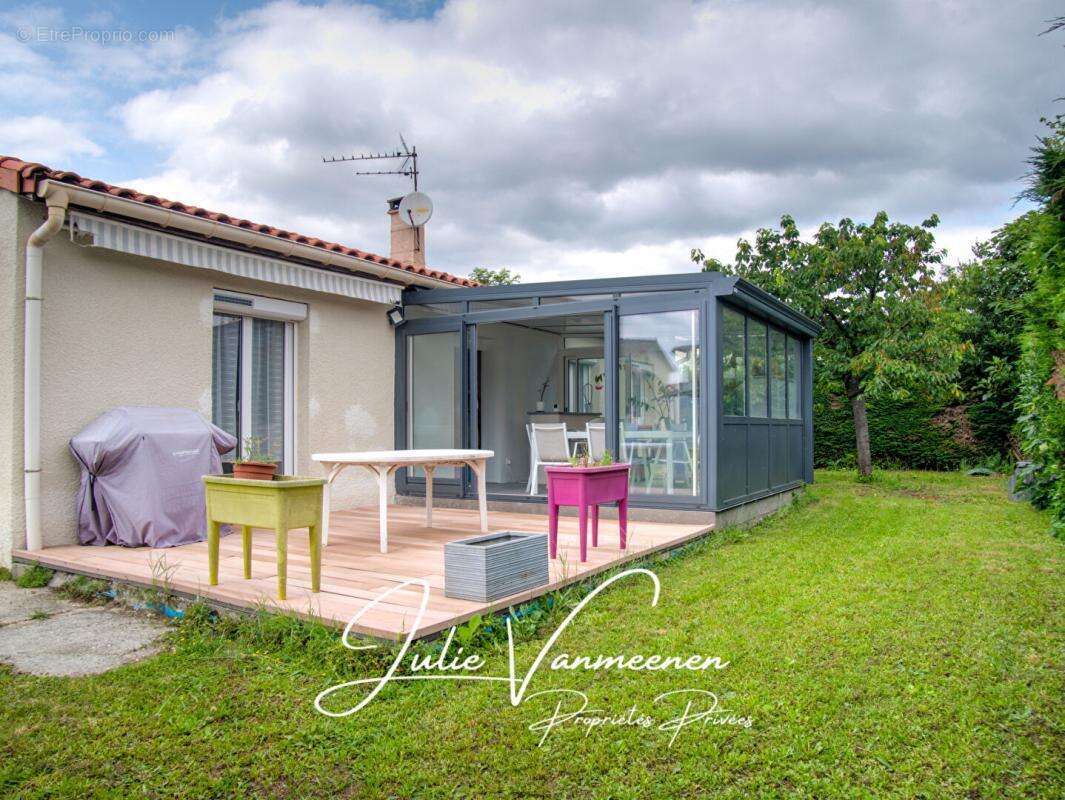 La Salvetat-Saint-Gilles (31880) - Maison T5 de plain-pied - 3 chambres - Véranda - Garage - Terrain 644 m2 - photo 2