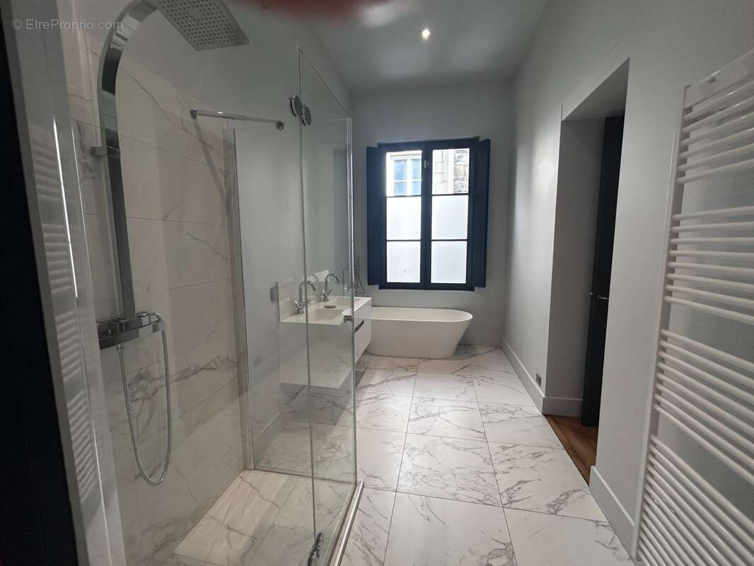 Appartement à vendre 3/ 4 avec balcon immeuble pierre Jardin public  BORDEAUX (33) - photo 7