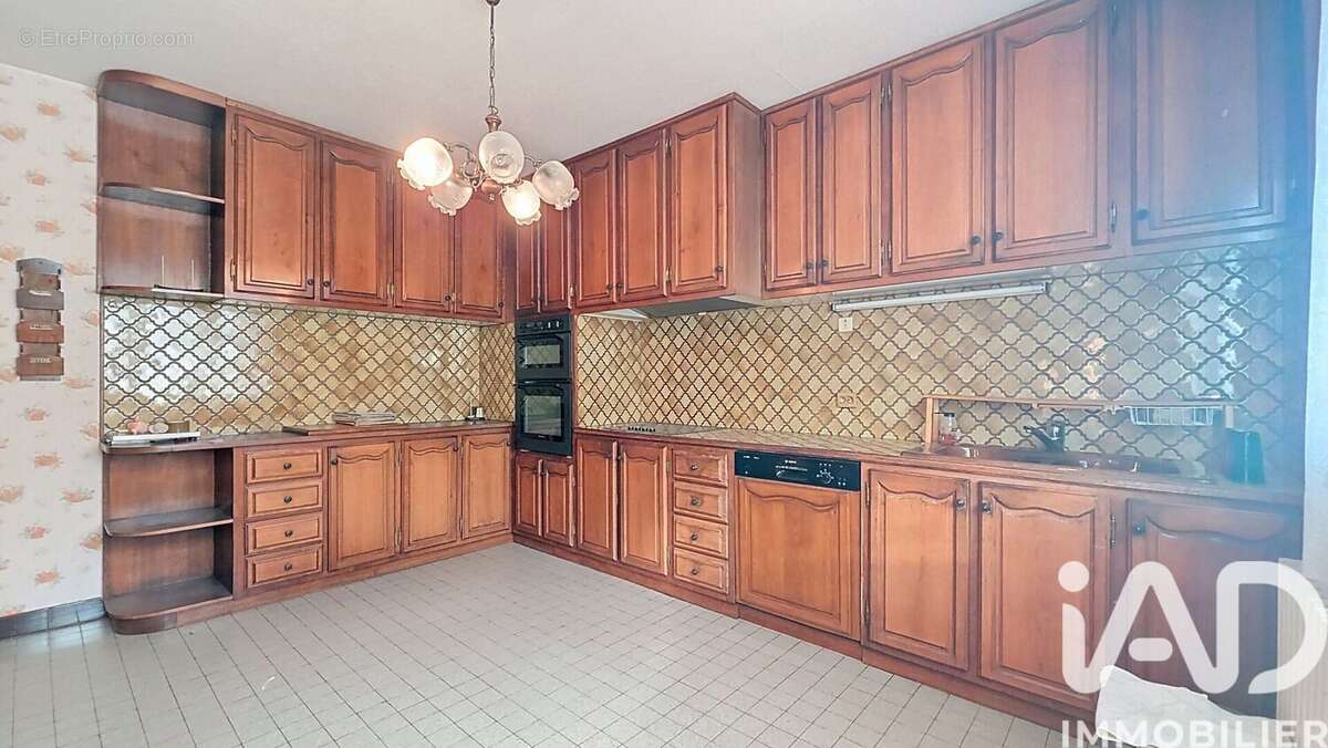 Photo 3 - Maison à YZEURE