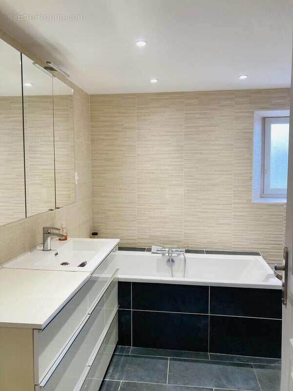 Photo 9 - Maison à VILLENEUVE-DE-MARC