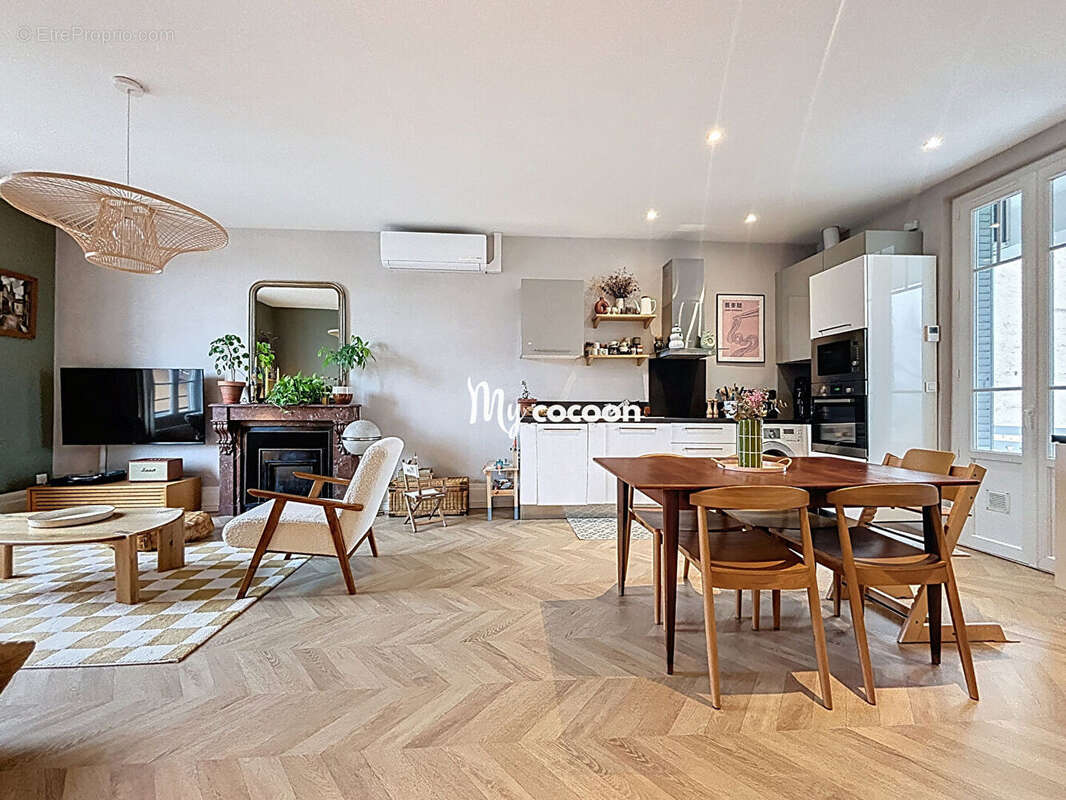 Appartement à RILLIEUX-LA-PAPE