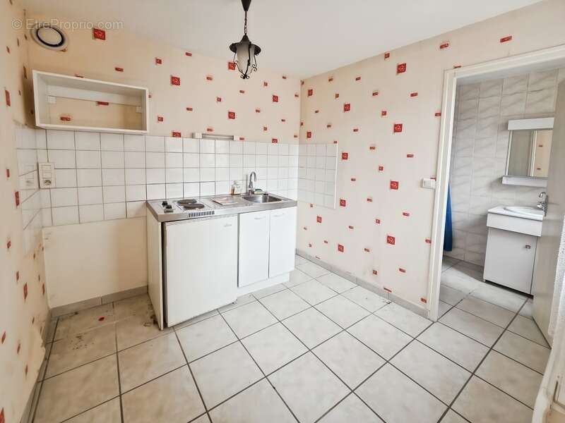 Appartement à MONTMOROT