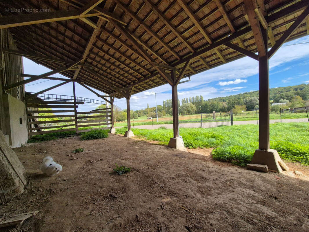 Maison à STEINBRUNN-LE-HAUT