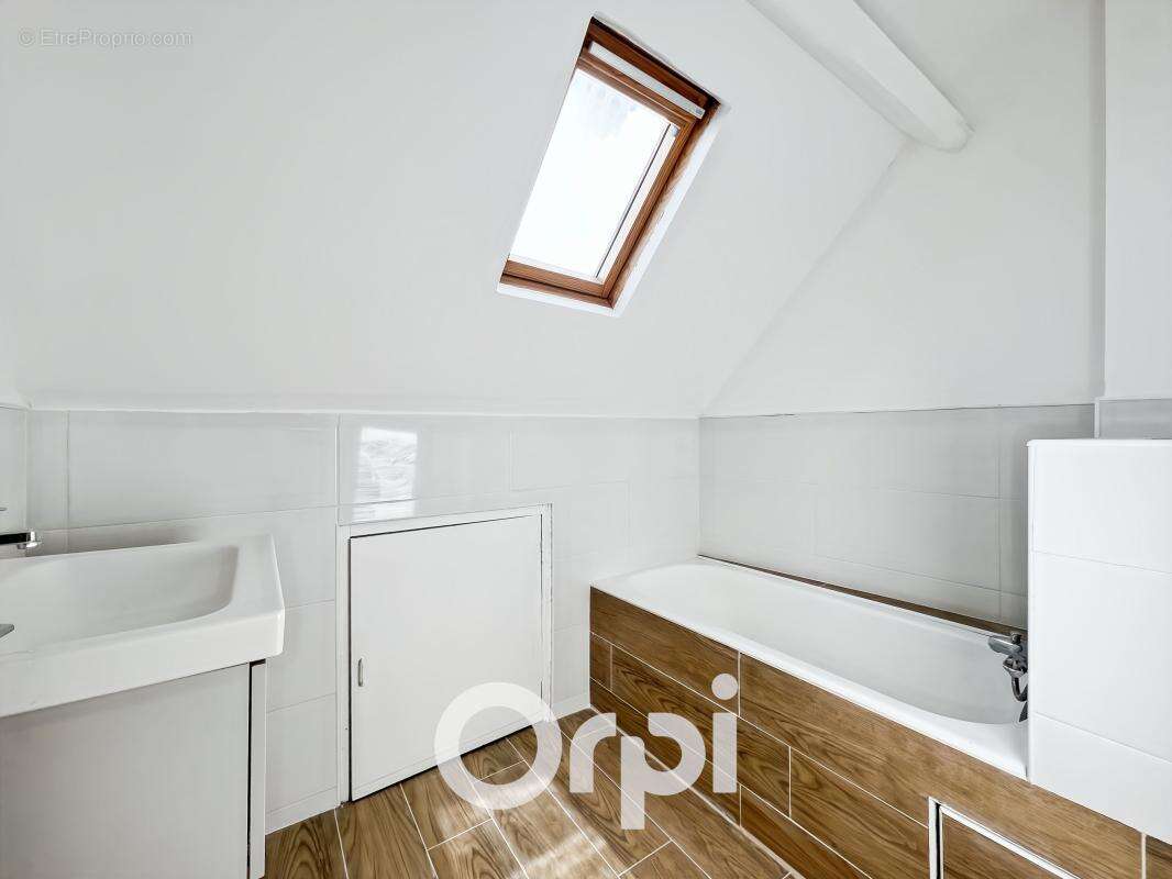 Dernier Étage - Coup de Cœur - Aucun Travaux - Idéal Investissement ou 1er Achat - photo 5