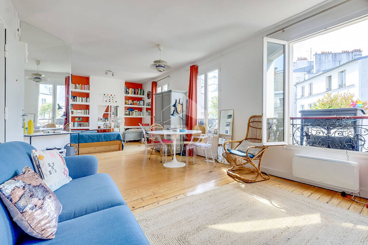 Appartement à PARIS-17E
