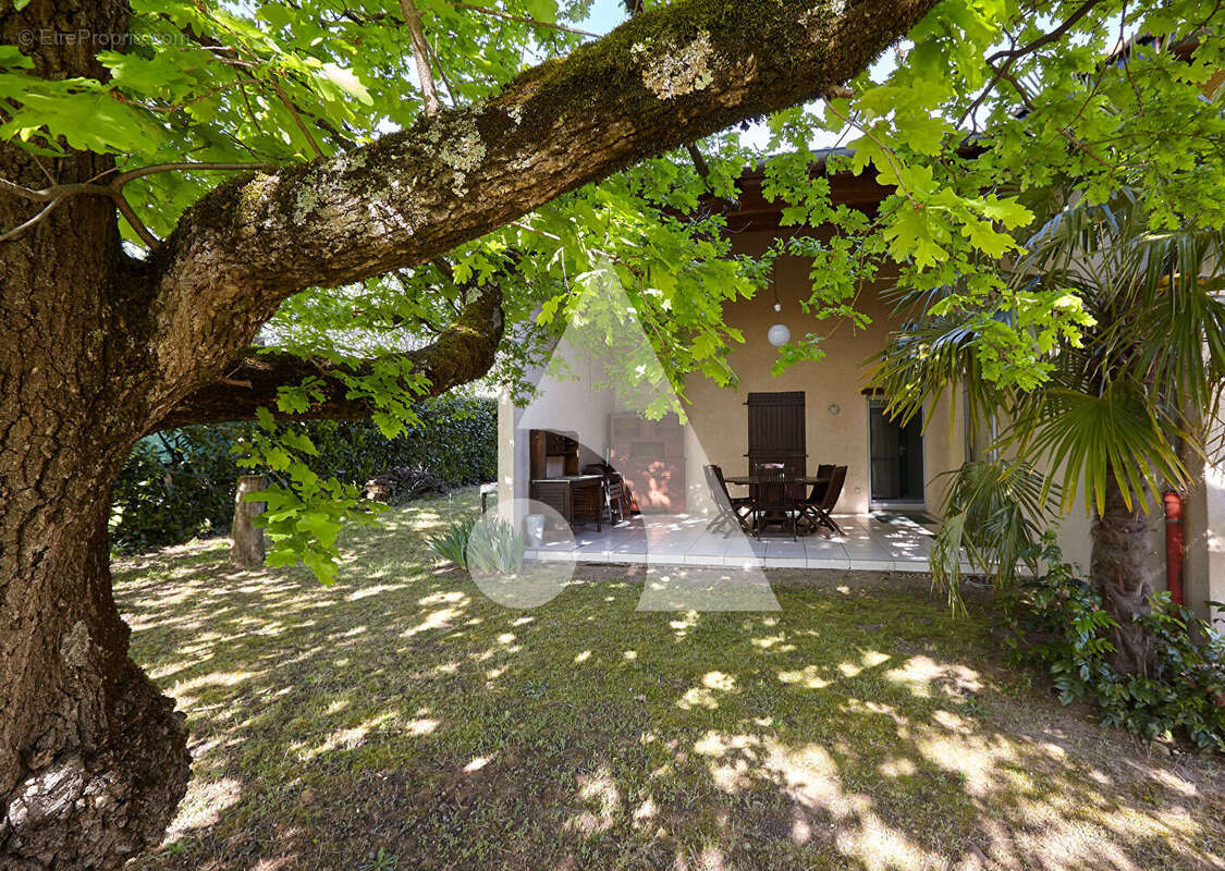 Maison à MONTMERLE-SUR-SAONE