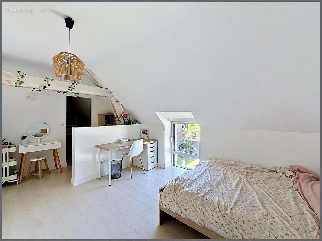 Maison 194 m² à Courcay  - photo 7