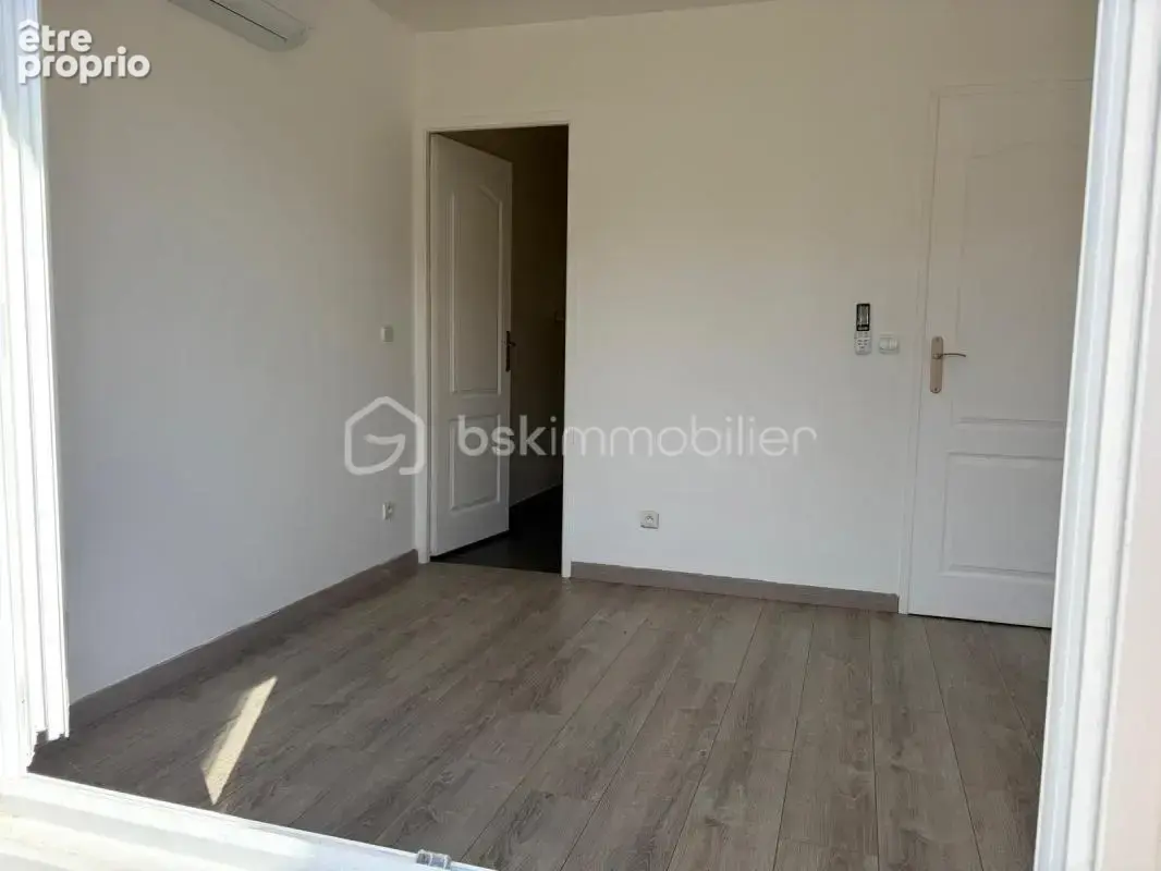 Maison familiale récente – 5 chambres – Pompe à chaleur – À 2 minutes de la gare d'Auneau - photo 9