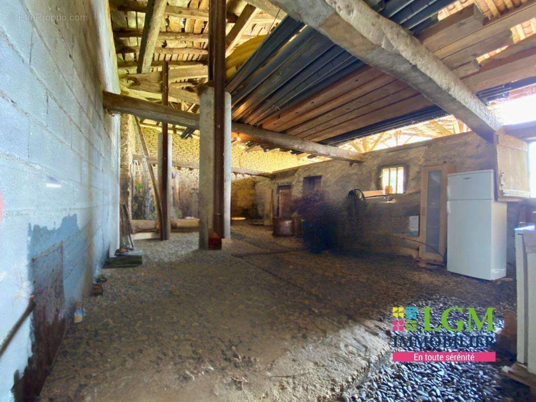 Maison à MONTESQUIEU-GUITTAUT