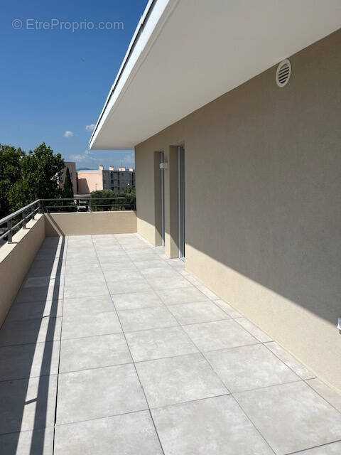 Appartement à FREJUS