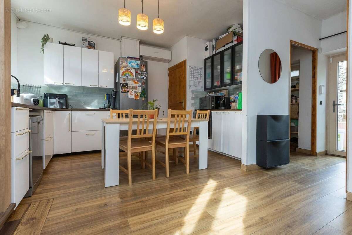 Maison à MONTALIEU-VERCIEU