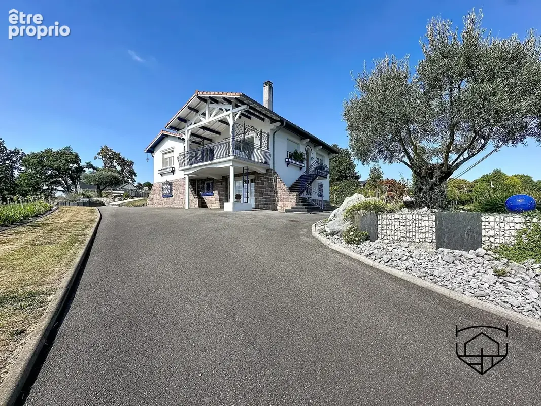 Maison 7 pièces 220 m² à vendre à Gan (64290) - photo 3