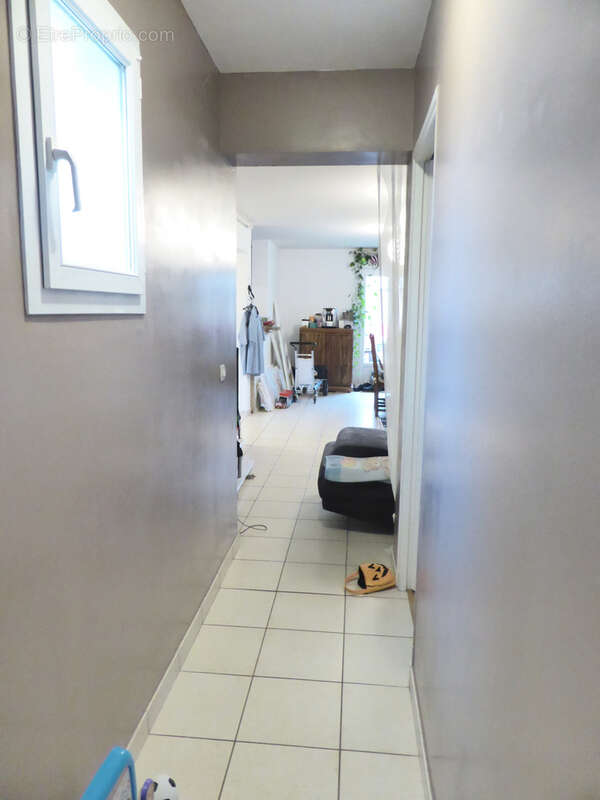 Appartement à COURSON-MONTELOUP