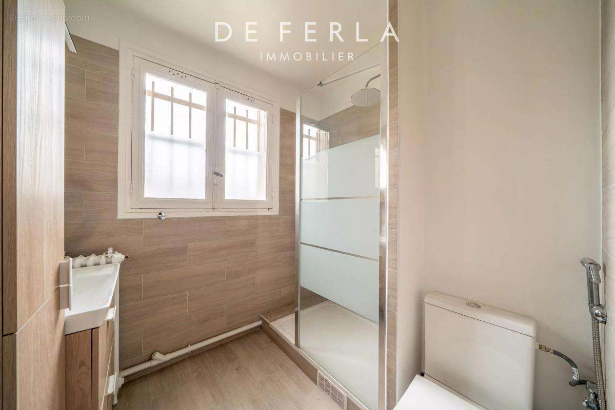 Appartement à PARIS-15E