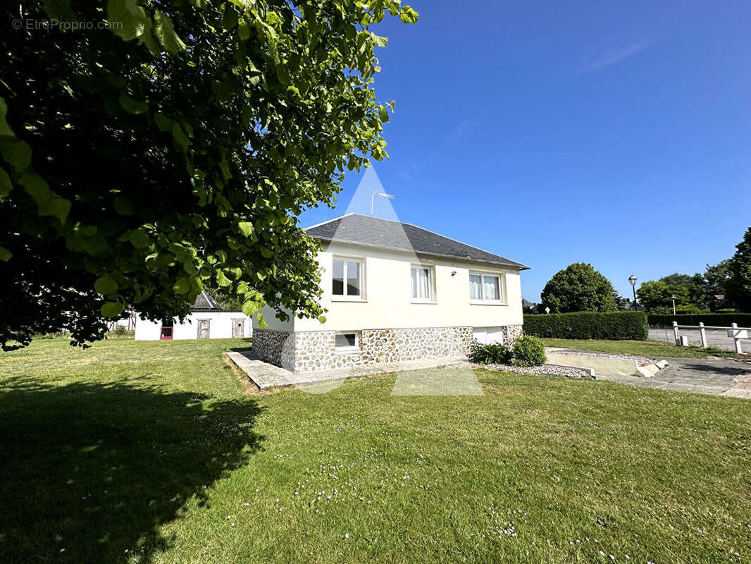 Maison à BEAUMESNIL