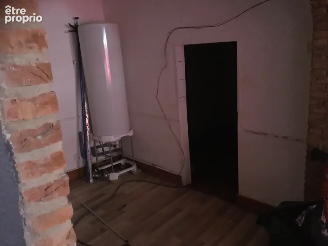 Immeuble à usage de commerce et d'habitation - photo 8