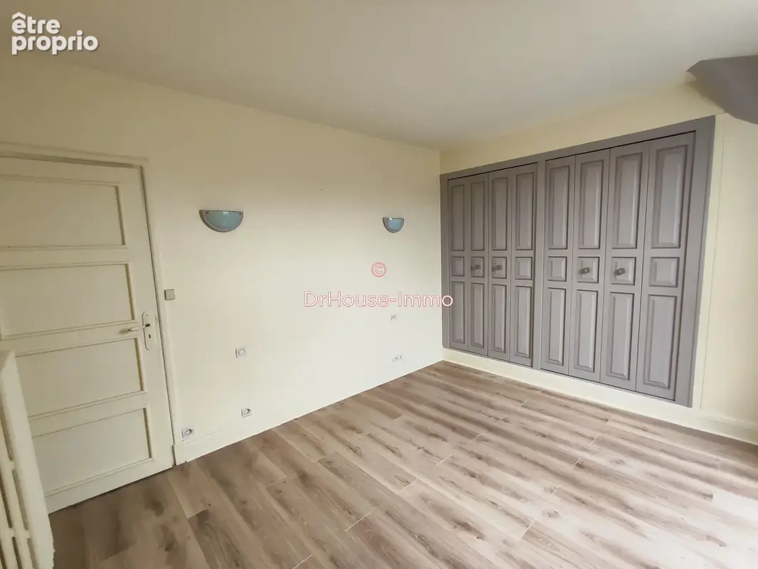 Appartement 100 m² à Orleans  - photo 9
