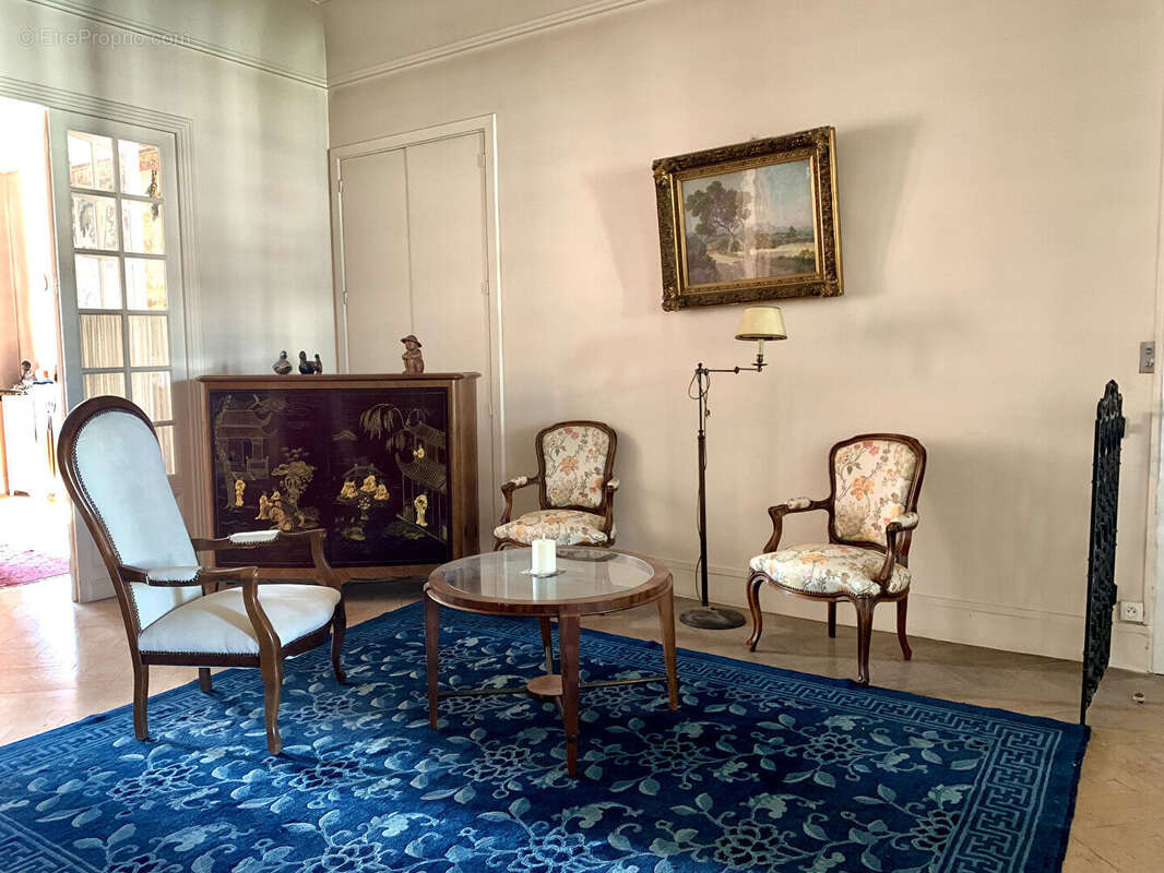 Appartement à MARSEILLE-6E