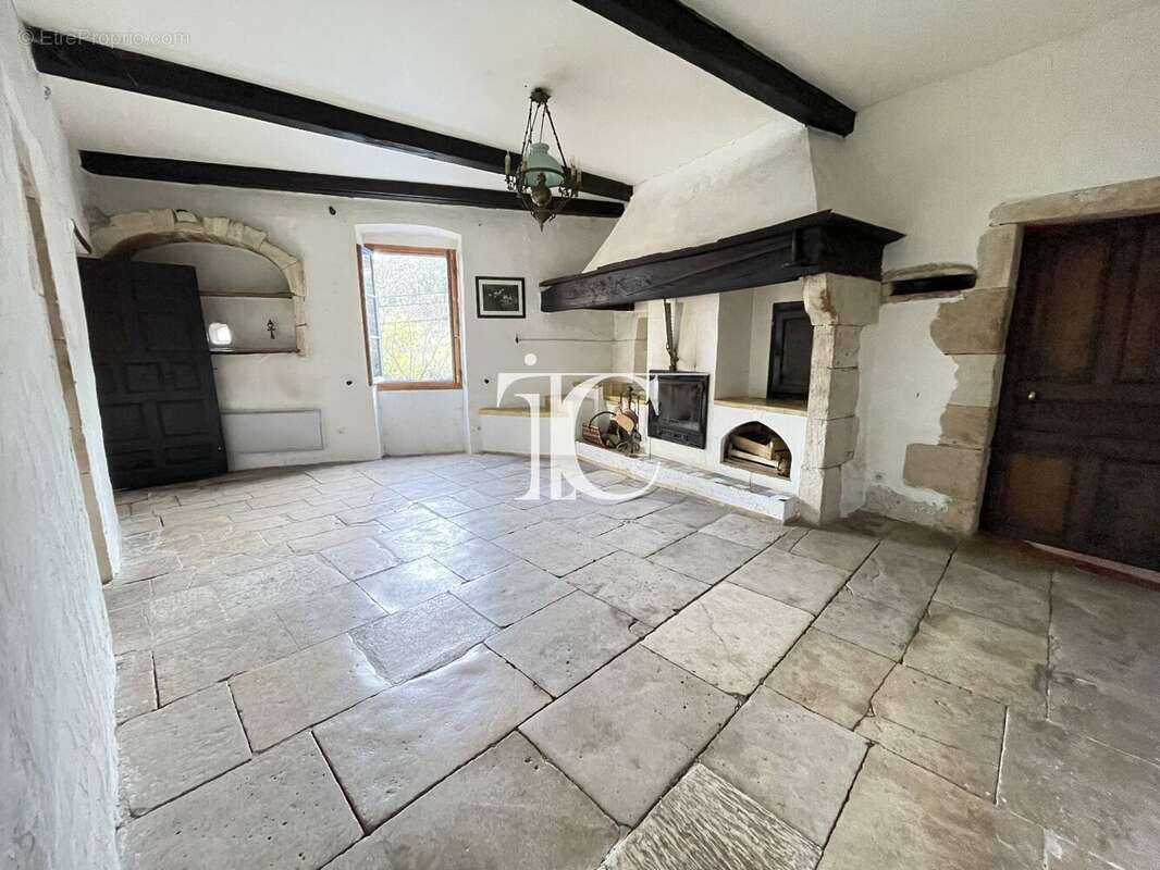 Maison à SALAVAS