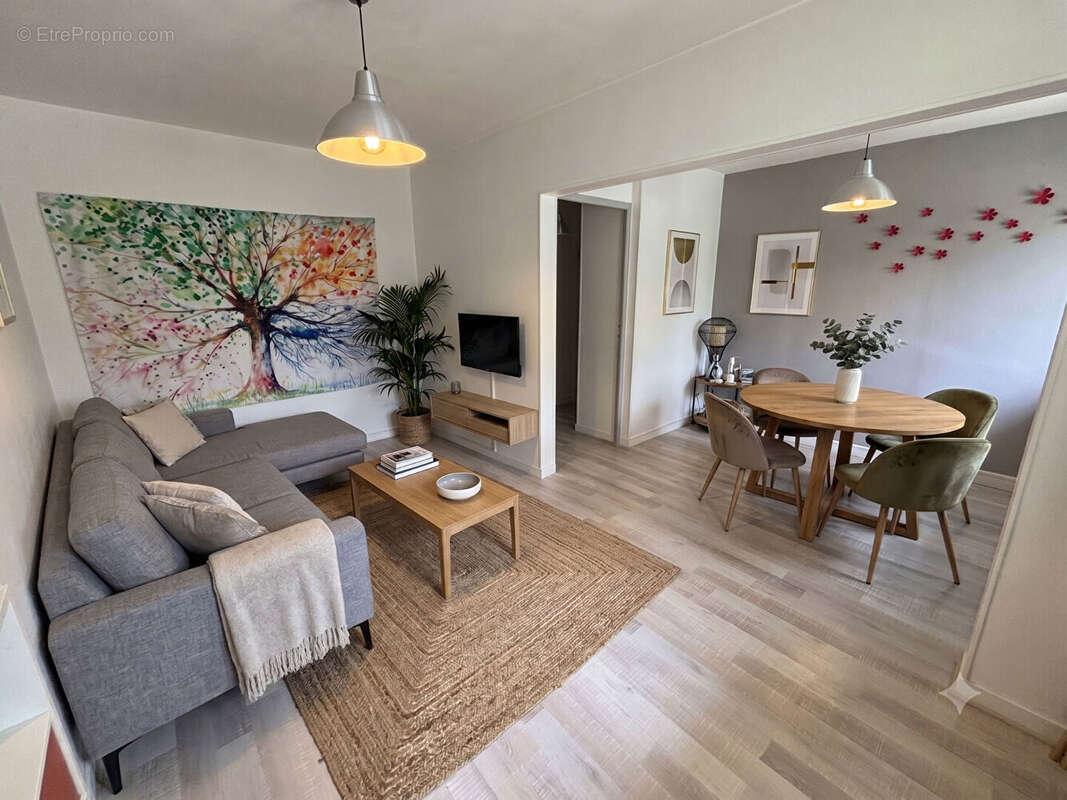 Appartement en rez de chaussée  de 2 pièce(s) 47 m2 - photo 2