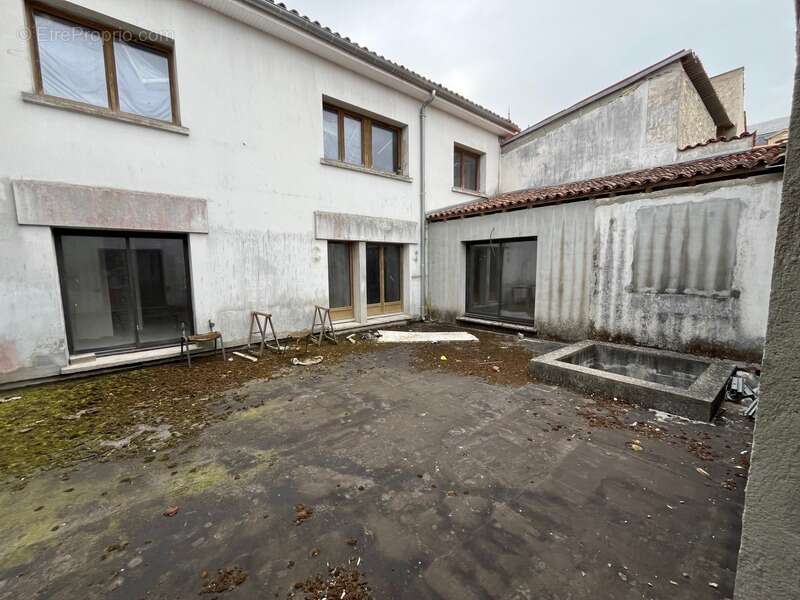 Appartement à SAINT-JEAN-D&#039;ANGELY