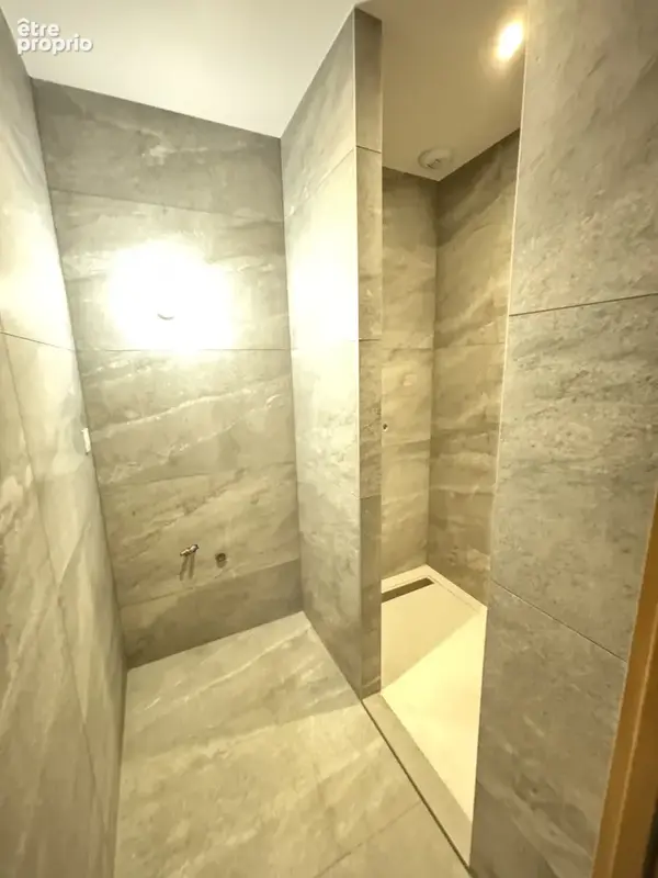 Chalet compose de 2 logements tres recents - photo 7