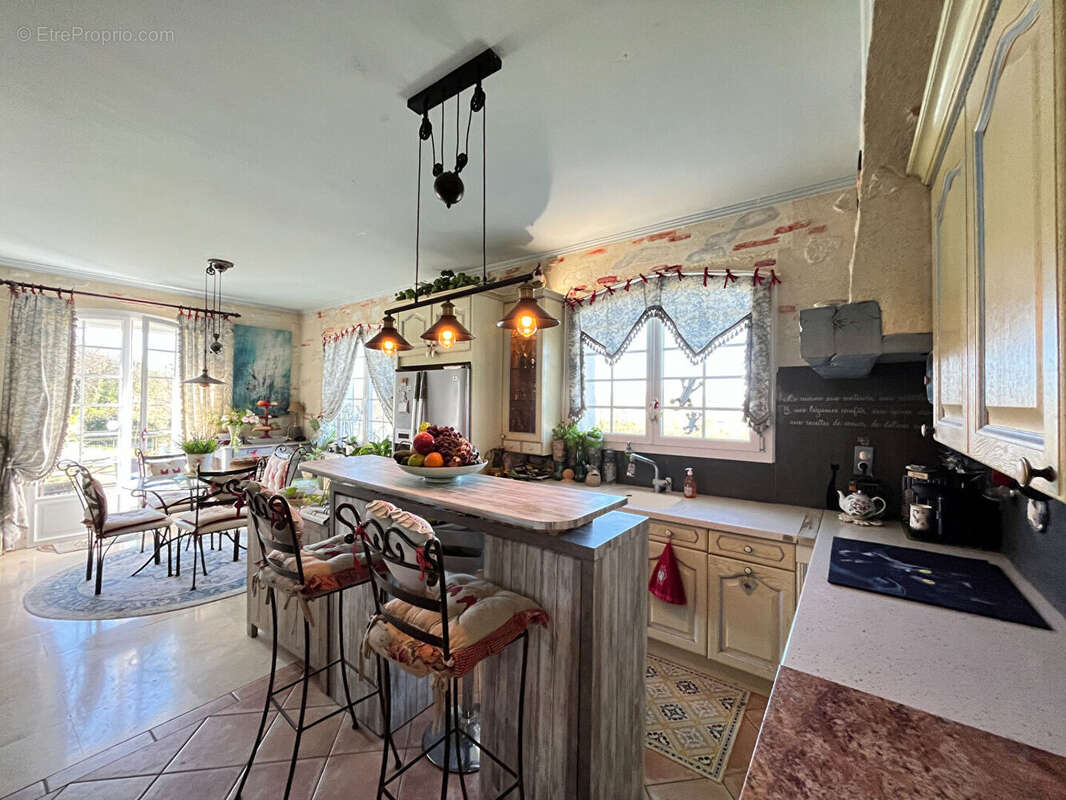 Maison à SAINTE-LIVRADE-SUR-LOT