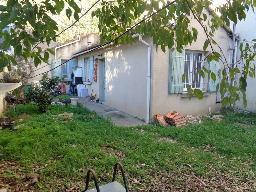 *TERRAIN 400 M2  pour faire deux immeubles 1600 m2 minimum. - photo 5