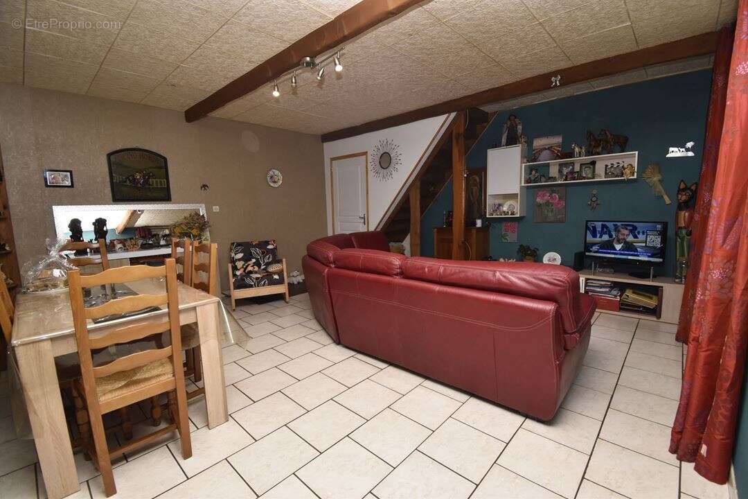 Maison 84 m² à Wambaix  - photo 3