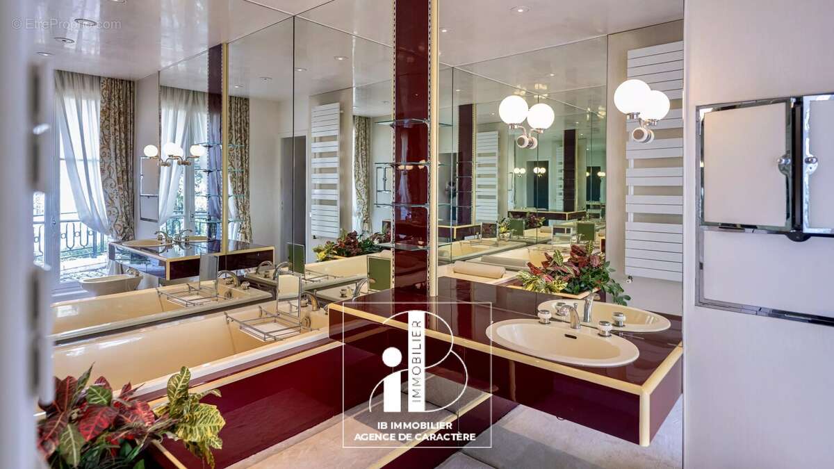 Maison à FONTAINEBLEAU