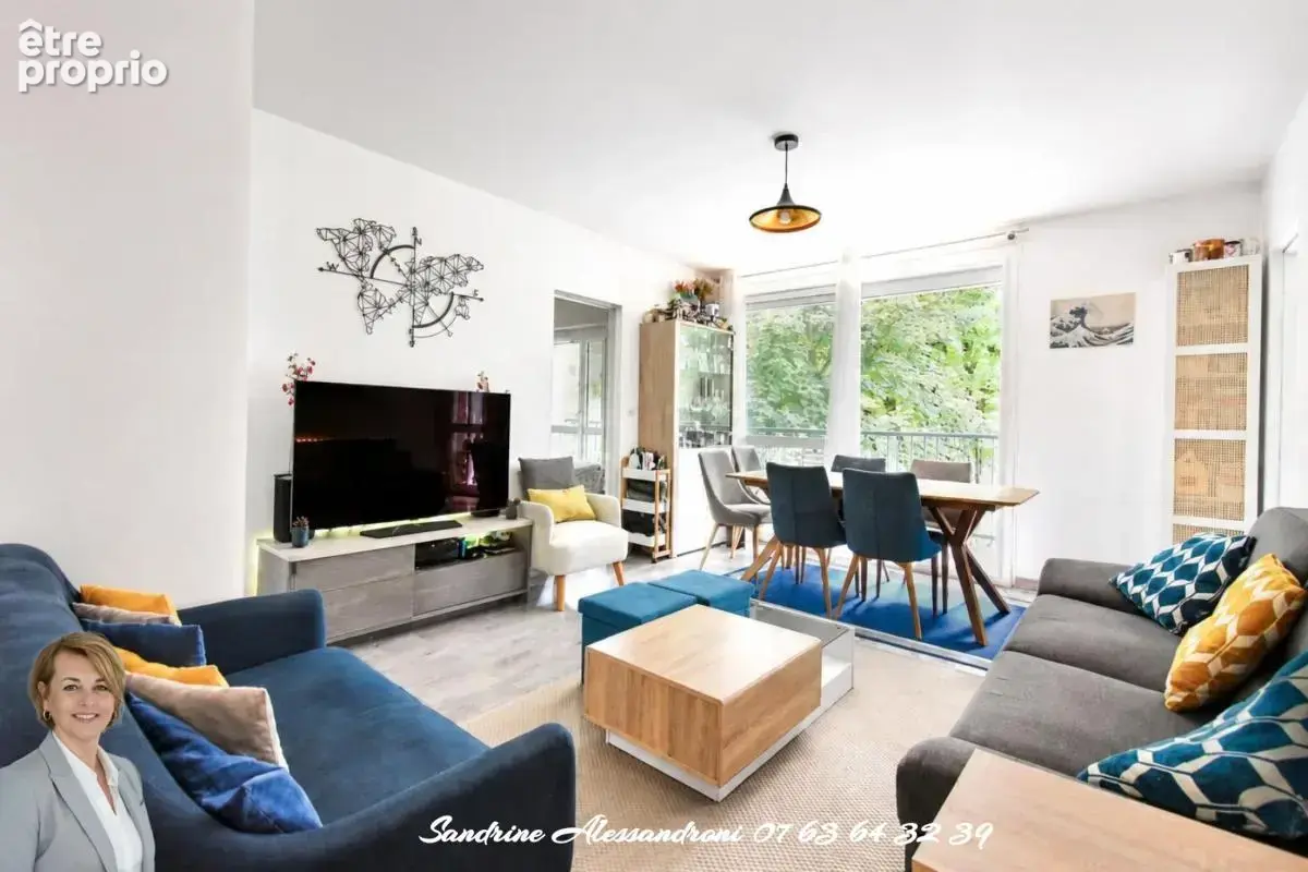 Appartement à VELIZY-VILLACOUBLAY