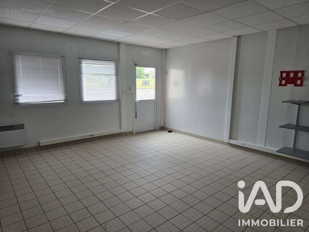 Photo 8